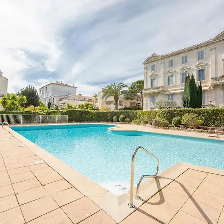 Paradise Center With Pool And Park Le Lys